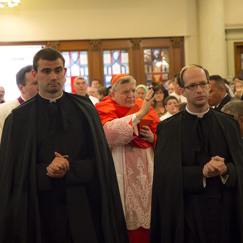 Cardinal Processing into St. Peters Church