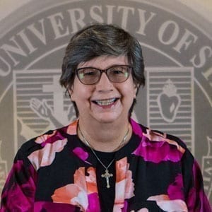Dr. Kimberly Georgedes