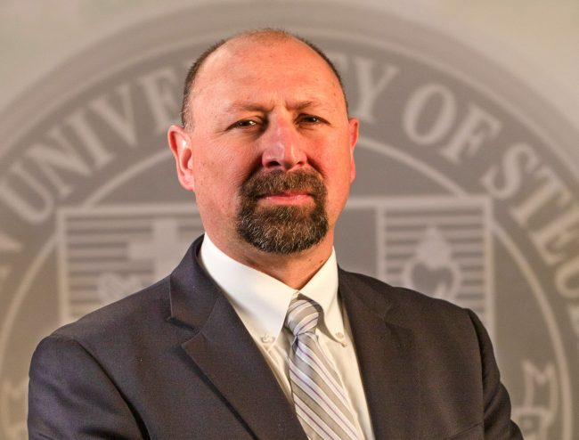 Aaron Urbanczyk Portrait Spring2022 -2021