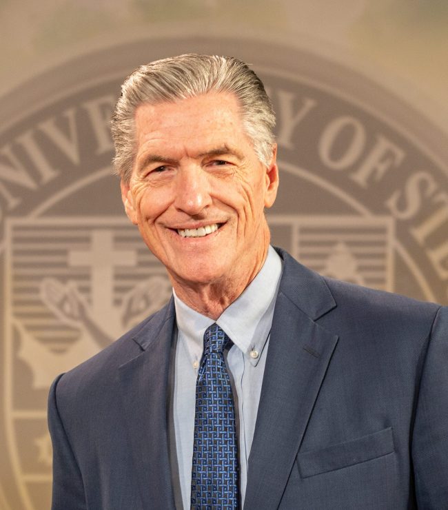 Dr. Patrick Lee – Portrait – Fall 2023 –0589